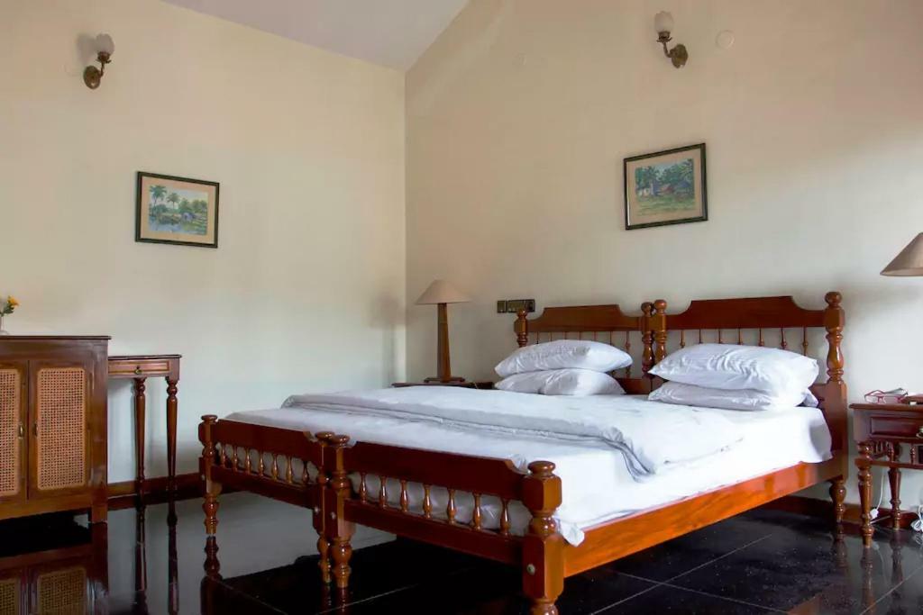 Villa Serena Bengaluru Kültér fotó