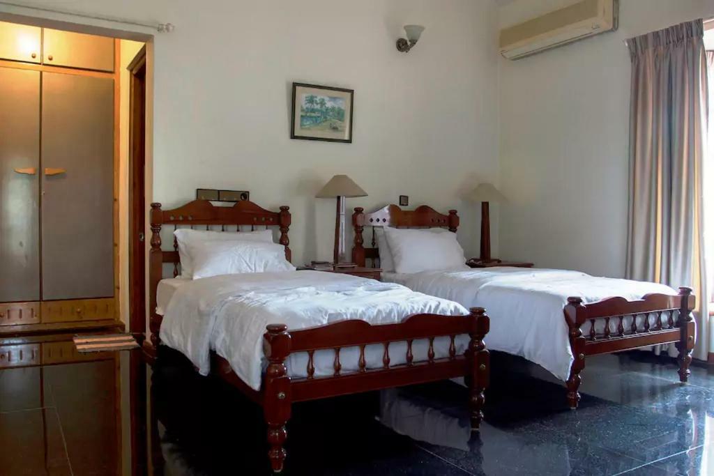 Villa Serena Bengaluru Kültér fotó