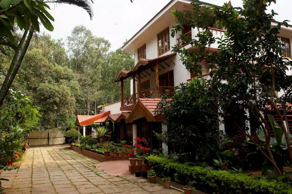Villa Serena Bengaluru Kültér fotó