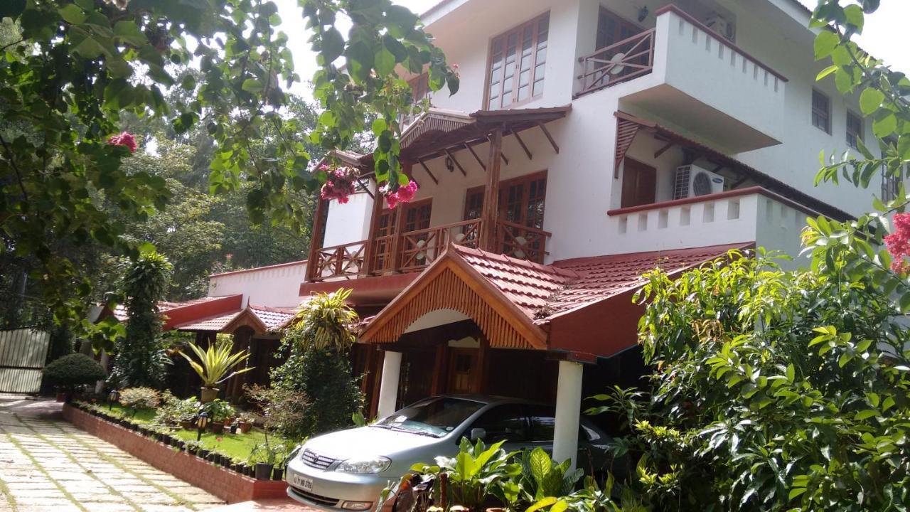 Villa Serena Bengaluru Kültér fotó